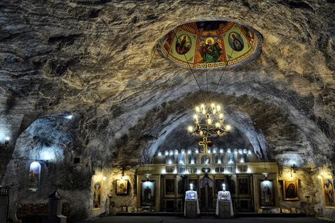 Fromage & Tipova Cave Monastery